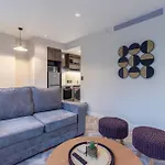 Luxurious One Bed At Foreshore Place